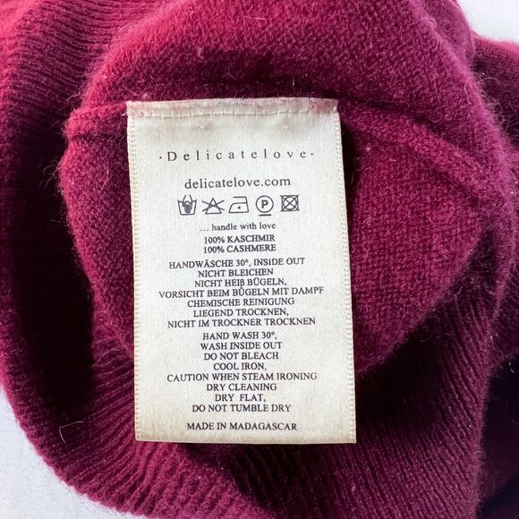 Delicate Love Cashmere Sweater V-Back Womens‎ S Timeless Elevated Old Money Luxe - Picture 9 of 9